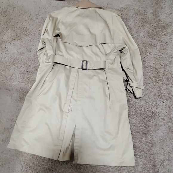 Made in Poland Trench coat - Picture 8 of 8